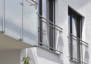 Französischer Balkon mit Edelstahlgeländer